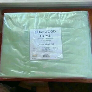 Briarwood Home 300 TC Sateen Queen Sheet Set. Light Green- New